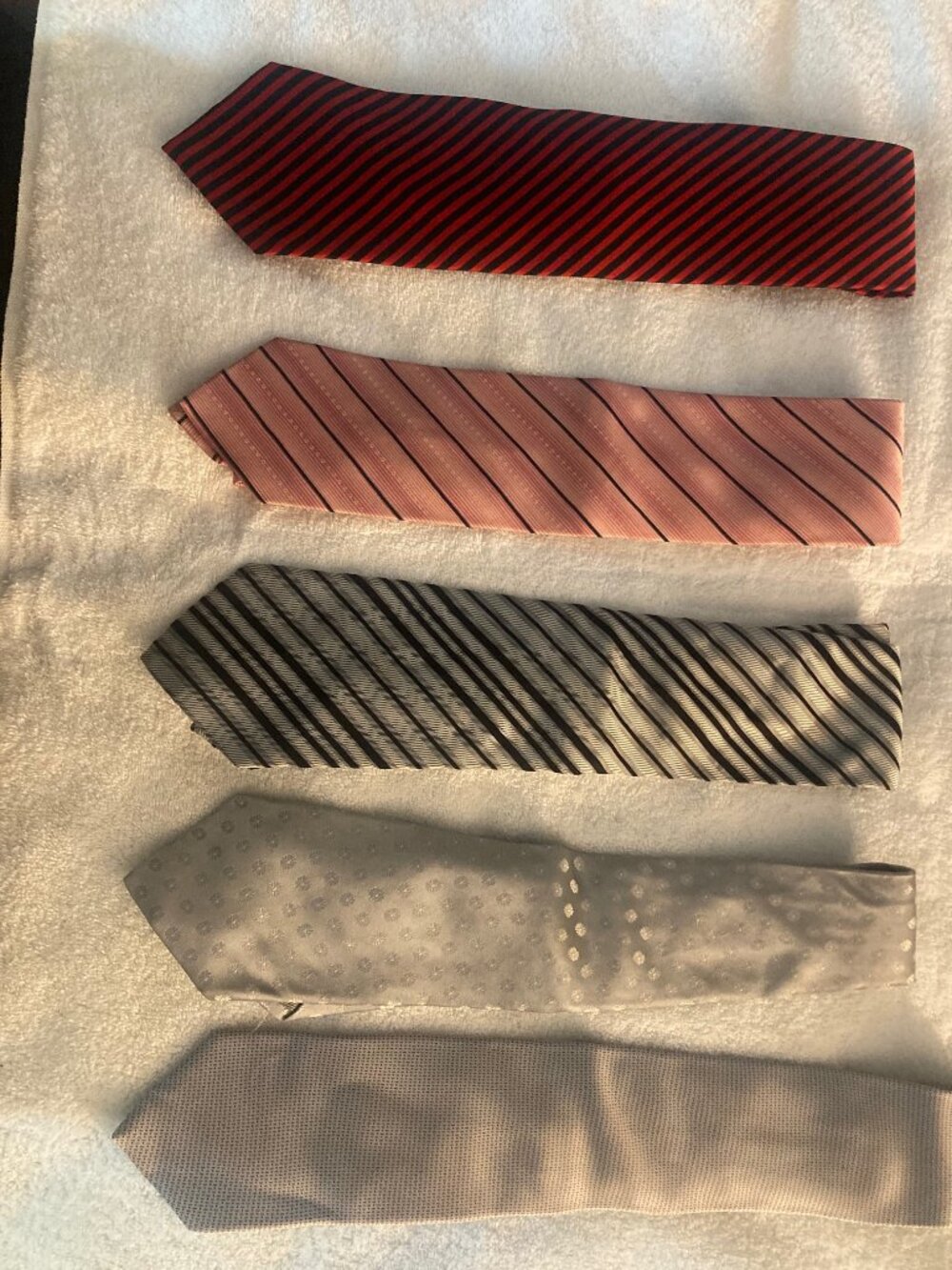 4 Dolce Punta Ties/1Kiton tie